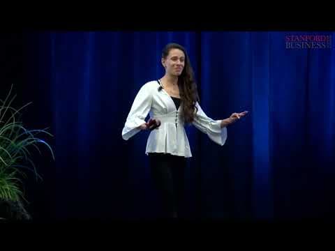 Bridging Israeli and Palestinian Tech | Lia Weiner-Tsur, MBA ’23 thumbnail