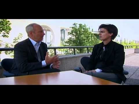 Justice with Michael Sandel - BBC: Justice: Collective responsibility thumbnail